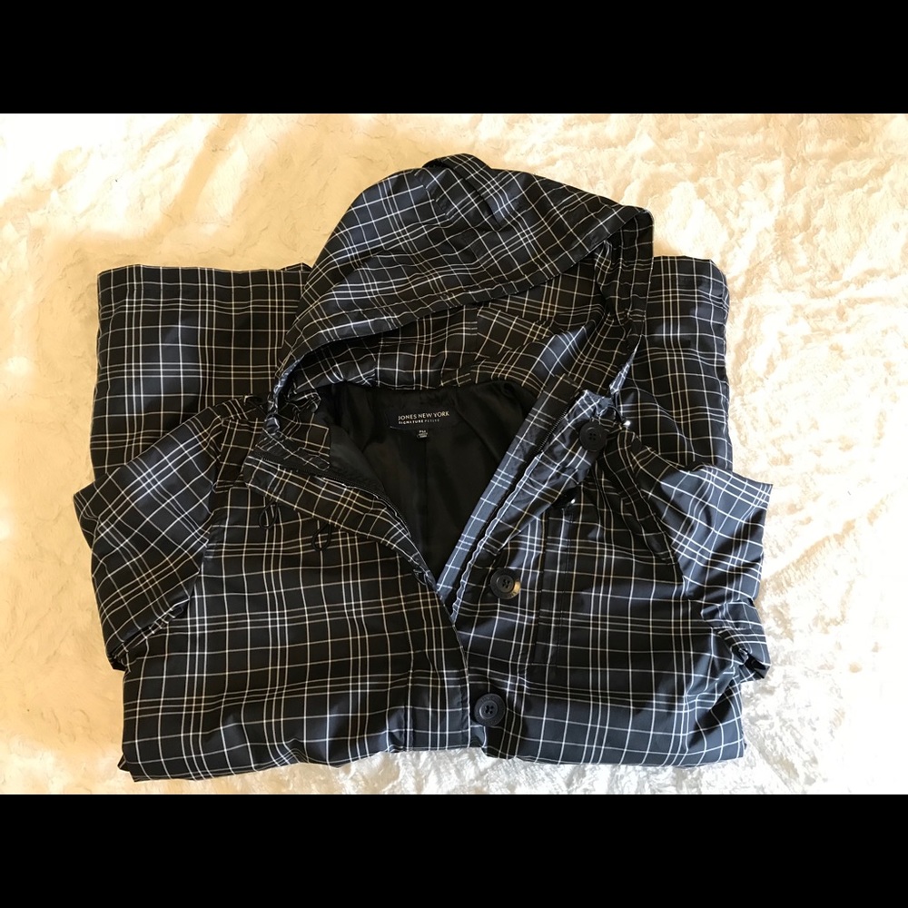 Jones New York plaid raincoat